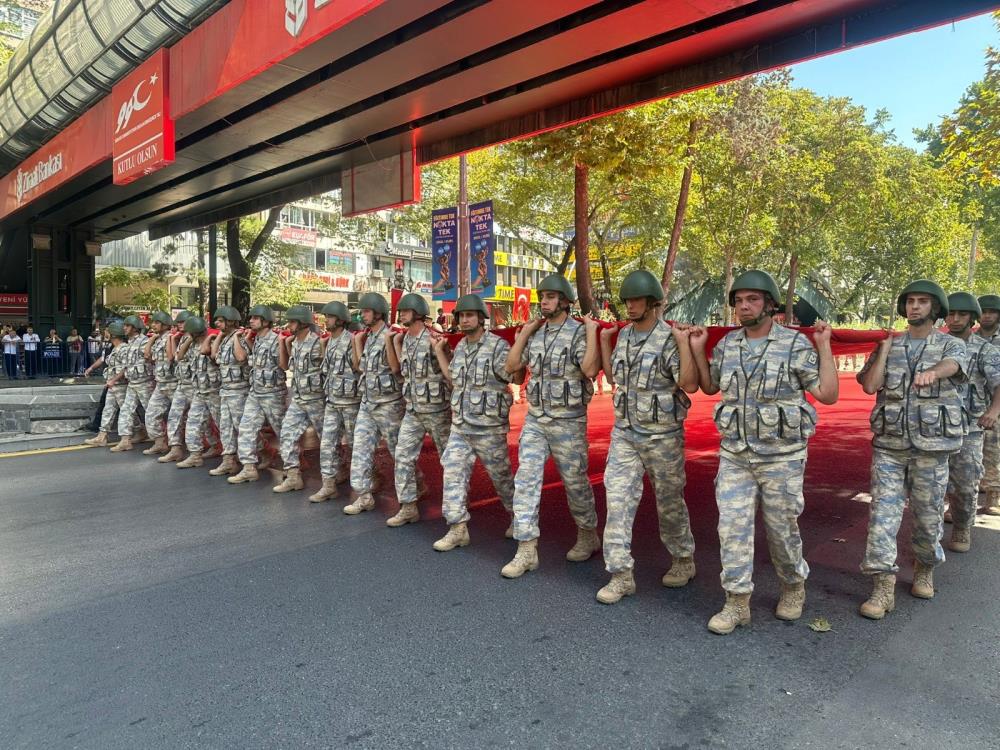 Ankara'da  30 Ağustos Zafer Bayramı yürüyüşü