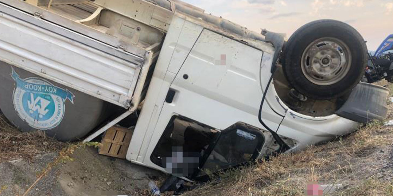 Sinop'ta kamyonet ve traktör çarpıştı! 1kişi hayatını kaybetti