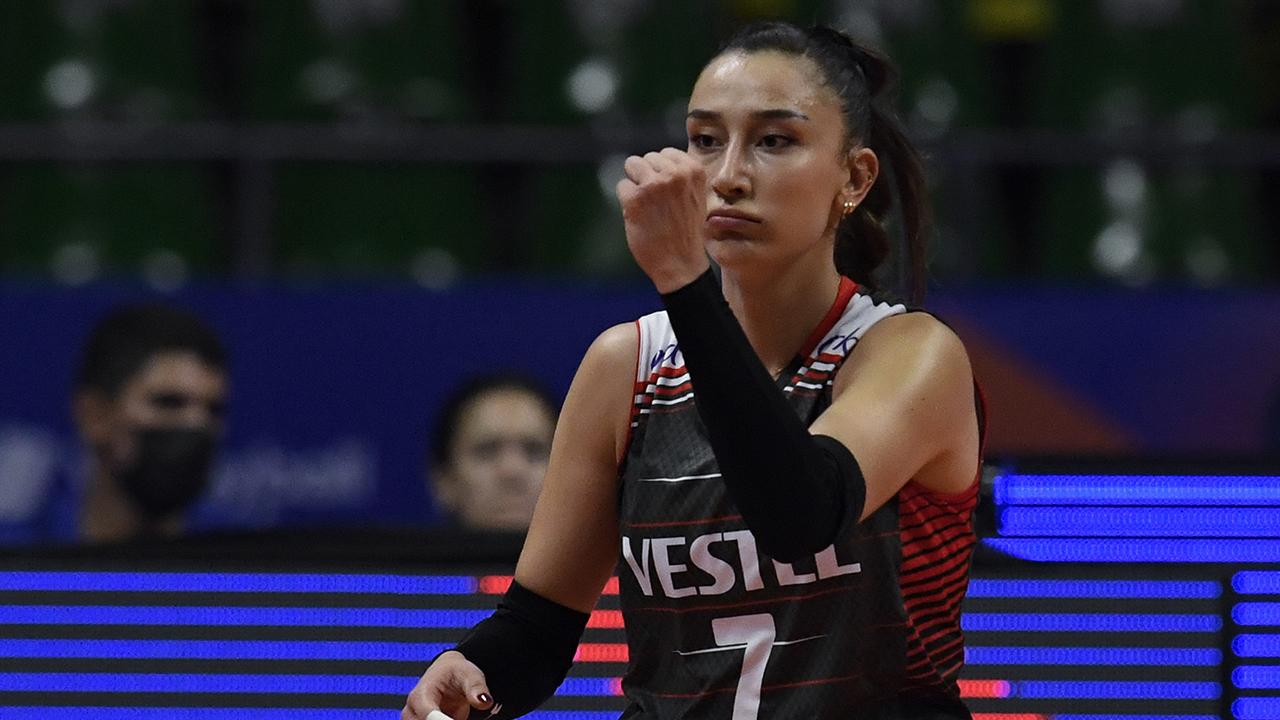 Milli voleybolcu Hande Baladın’ı tehdit eden sanık tahliye oldu