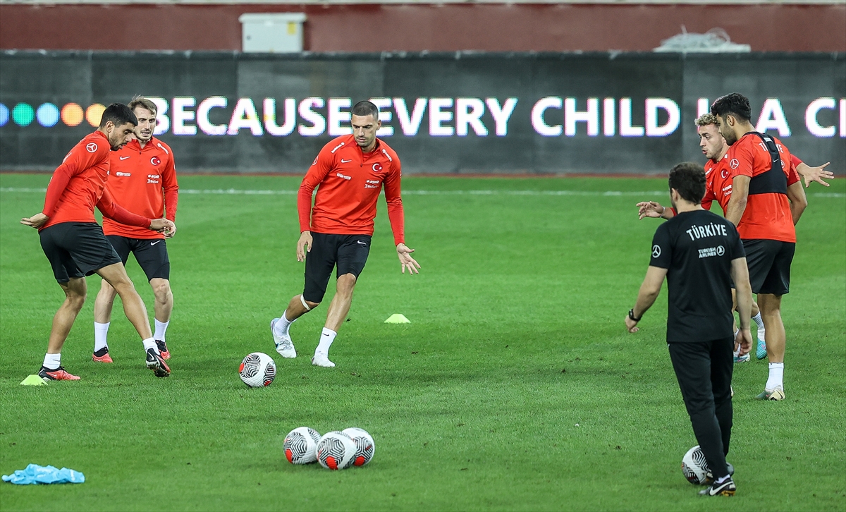 A Milli Futbol Takımı, Ermenistan maçının hazırlıklarını tamamladı