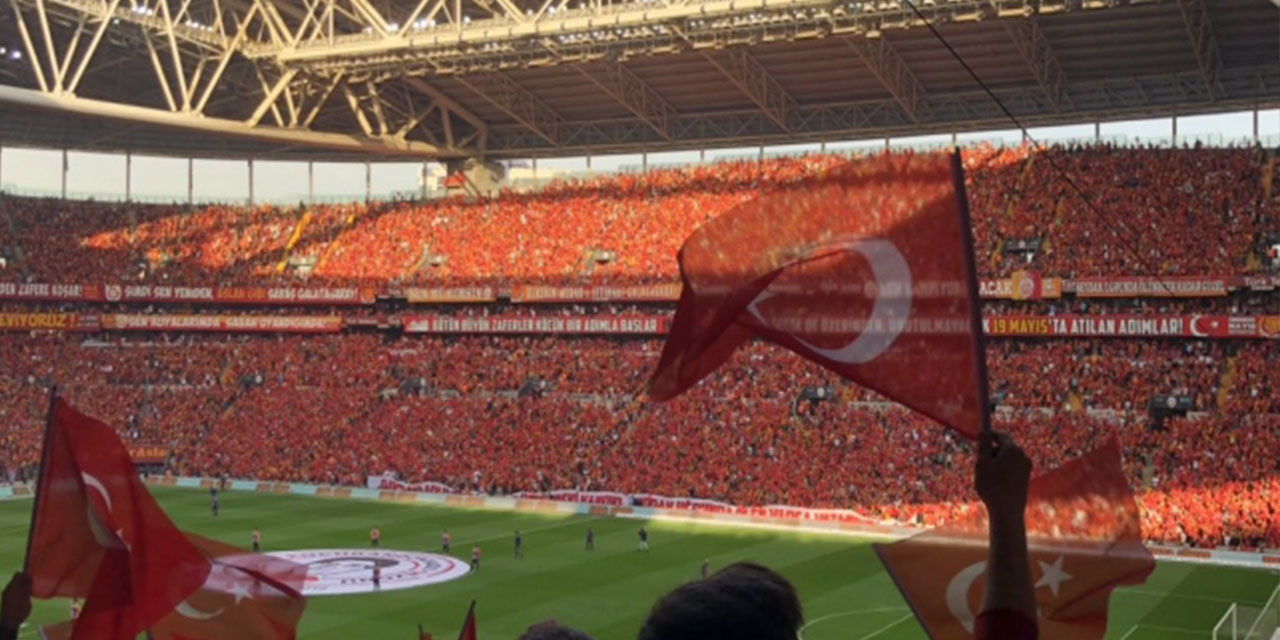 Eskişehir’de Milli Takım’a 32 bin bayrakla destek