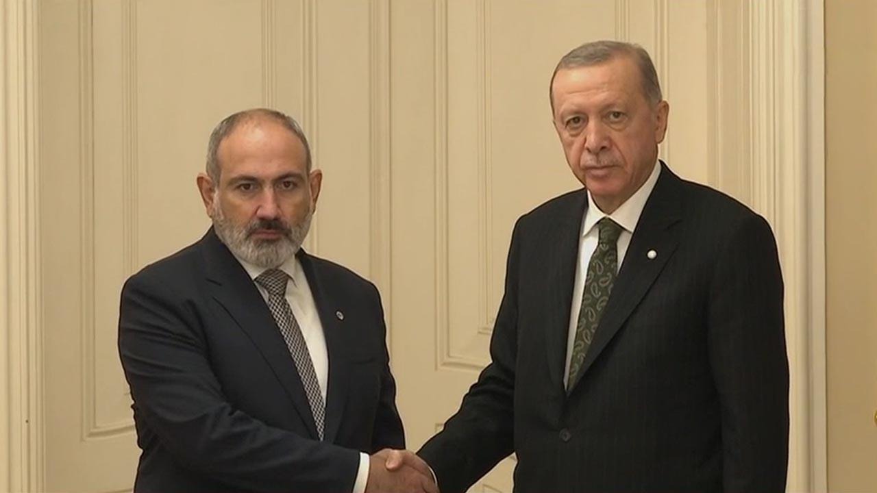 Cumhurbaşkanı Erdoğan, Ermenistan Başbakanı Paşinyan işe görüştü