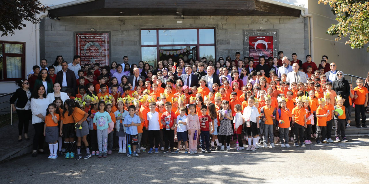 Akyurt’ta öğrenciler için kitap okudular