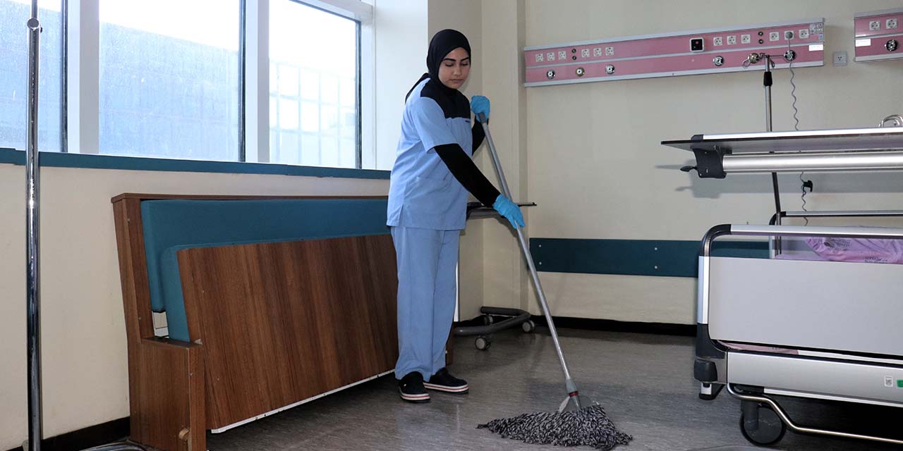 Temizlik personeli olduğu hastanede tıp fakültesini kazandı