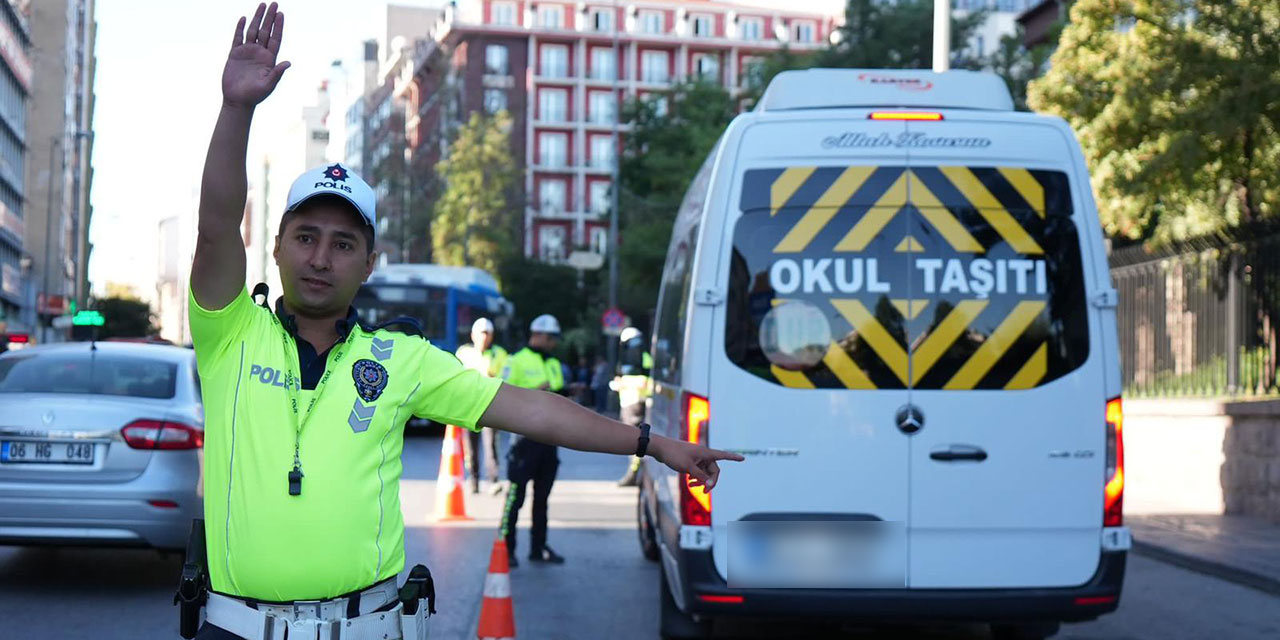 EGM okul servislerini titizlikle denetledi: 53 bin 949 araç...