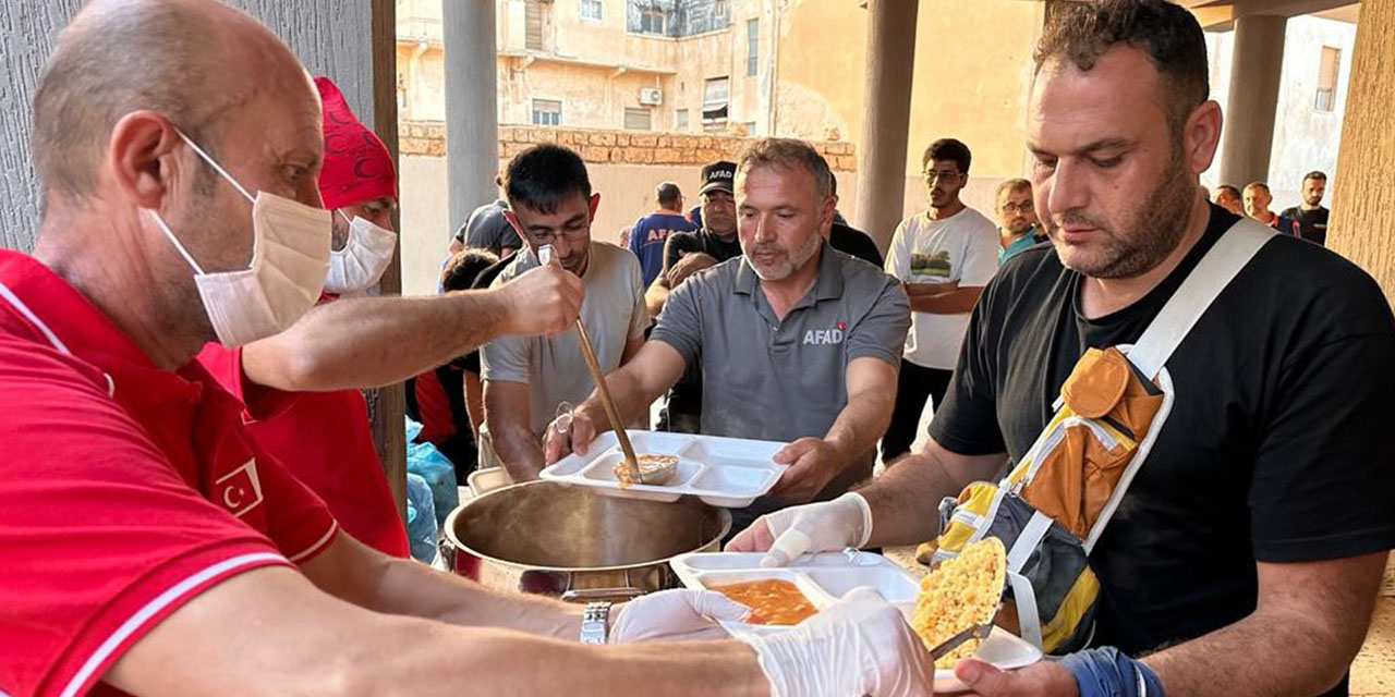 Türk Kızılay, Libya'ya 150 tonu aşkın yardım malzemesi ulaştırdı
