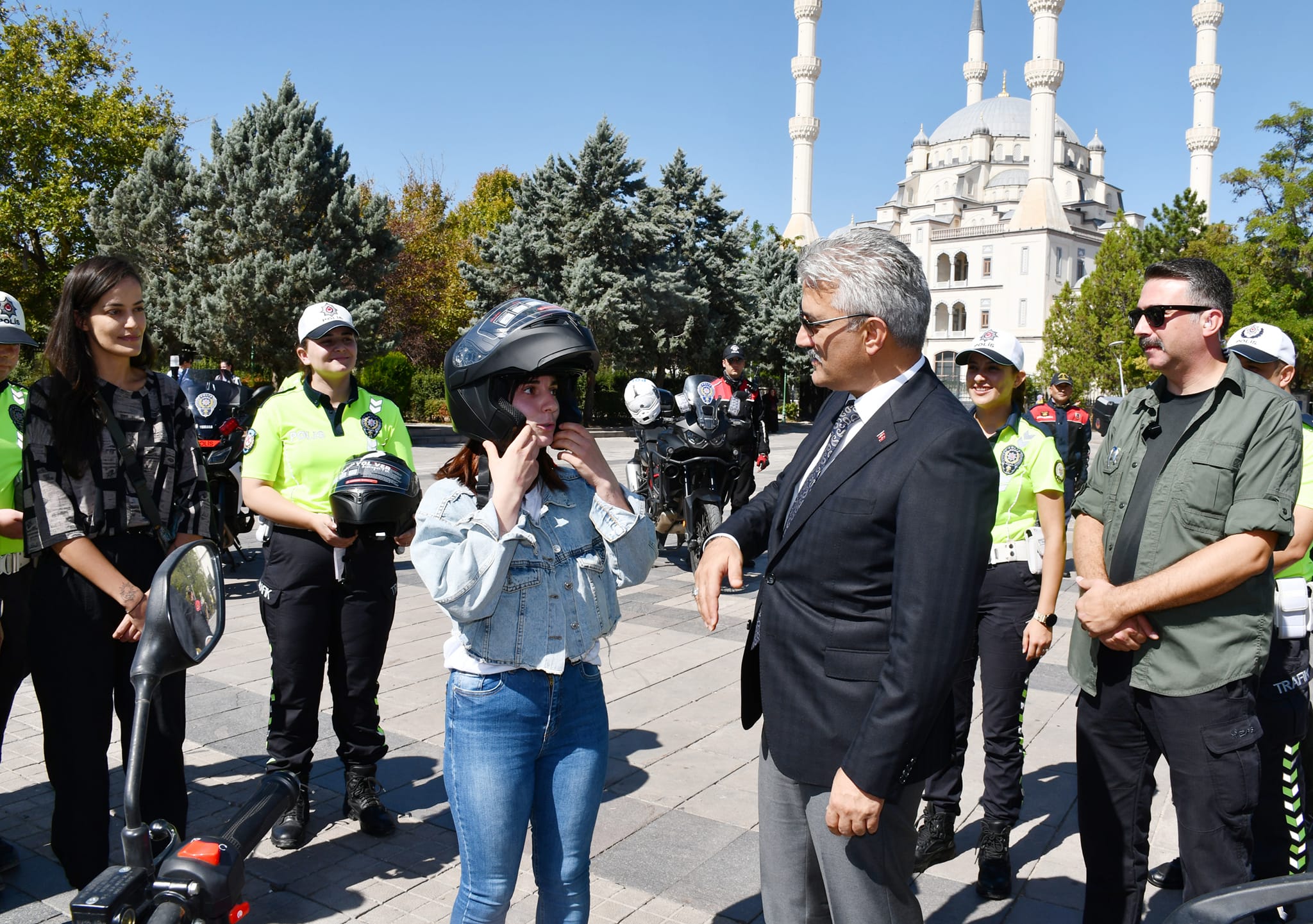 Kırıkkale Valisi Mehmet Makas, “Kaskınla Yol Ver Hayata” kampanyası için çalışma yaptı