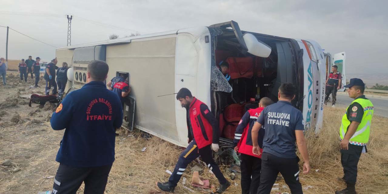 Amasya'da yolcu otobüsü devrildi: 6 ölü, 35 yaralı!