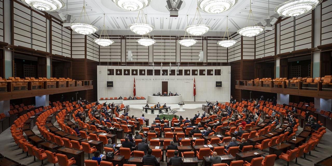 Türk askerleri için Lübnan tezkeresi Meclis'e sunuldu