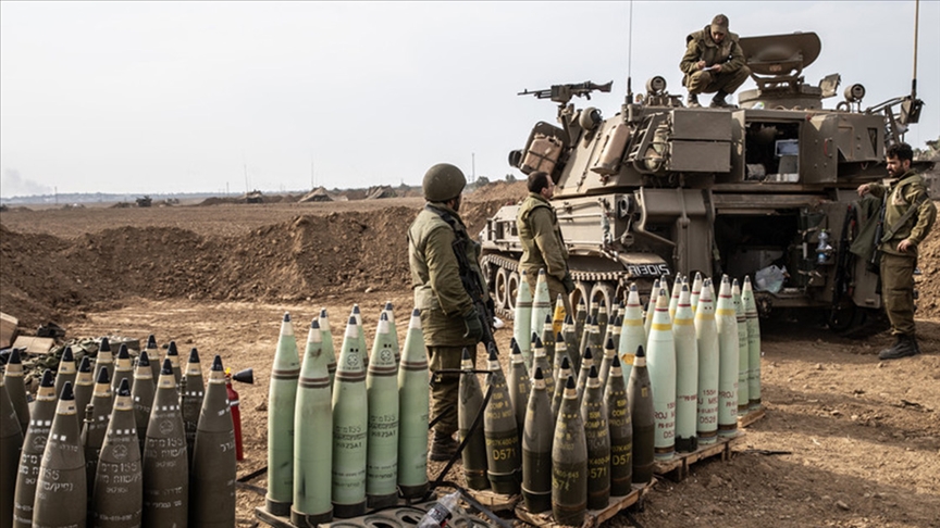 İsrail ordusu, Suriye'den roket atılmasının ardından karşılık verdi