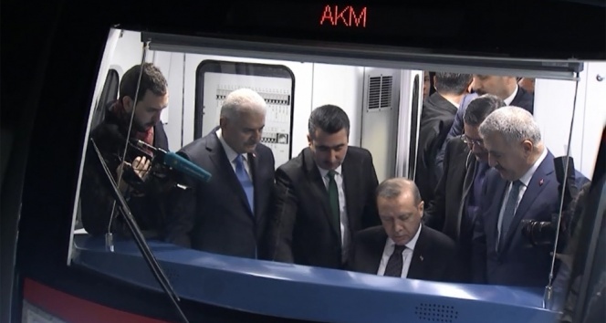 Cumhurbaşkanı Keçiören Metrosu'nun ilk sürüşünü yaptı