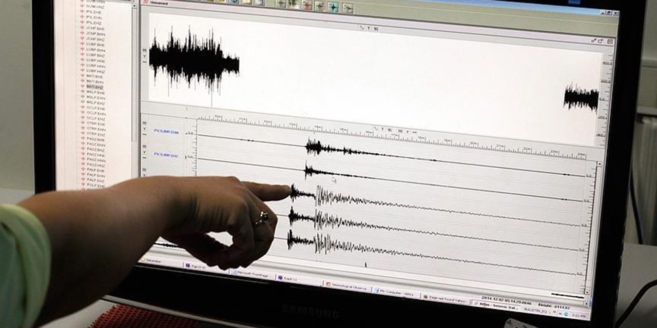 İzmir sallandı: Deprem farklı bölgelerden hissedildi!