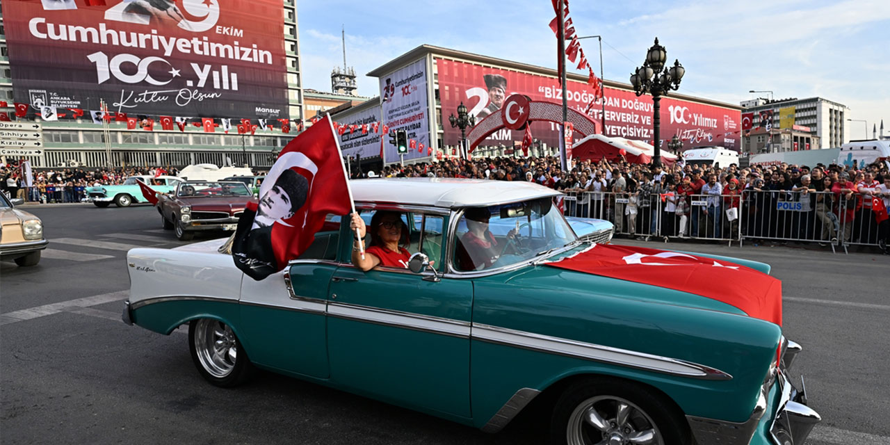 Ankara'da Cumhuriyet'in 100. yılı böyle kutlandı!