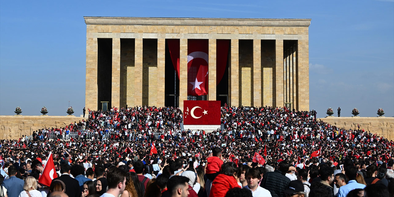 Anıtkabir 29 Ekim'de rekor kırdı: Milyonlar akın etti