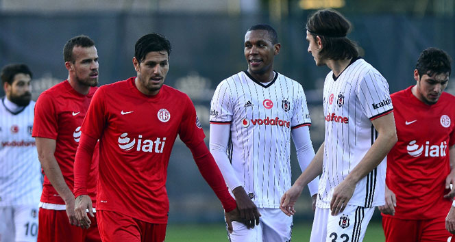 Beşiktaş Antalyaspor’a boyun eğdi