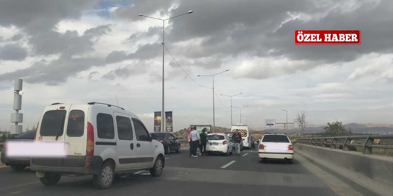 Başkent'te zincirleme kaza trafiği felç etti