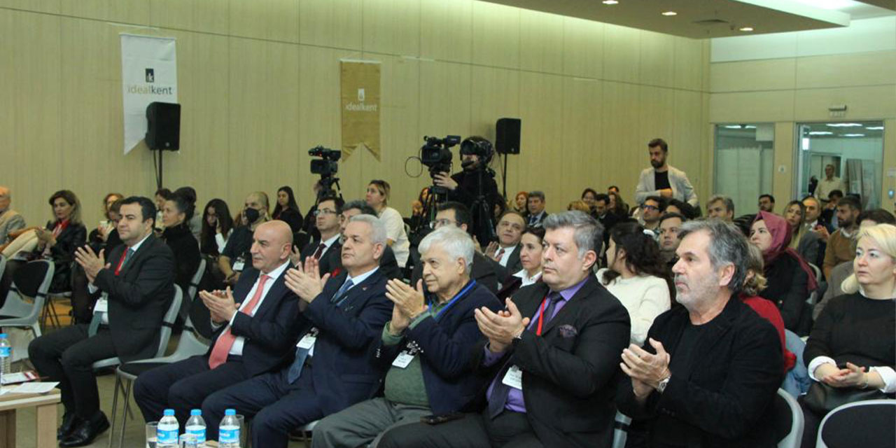 8.Kent Araştırmaları Kongresi: Türkiye ve Ankara'nın 100 yılı…
