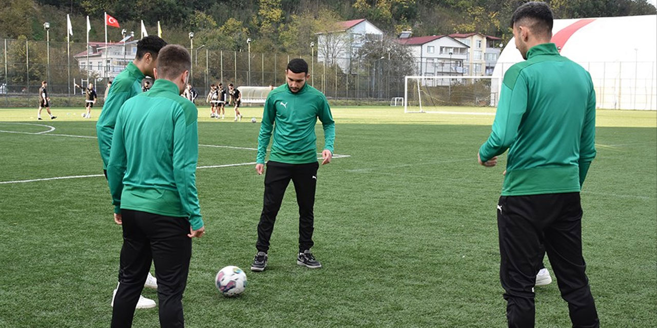 Merakla beklenen maça saatler kaldı: Çarşamba mı Perşembe mi?