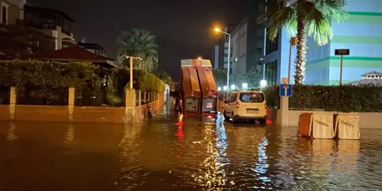 İzmir sular altında kaldı!