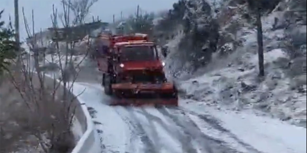 Kızılcahamam'da kapanan yollara ekipler müdahale etti