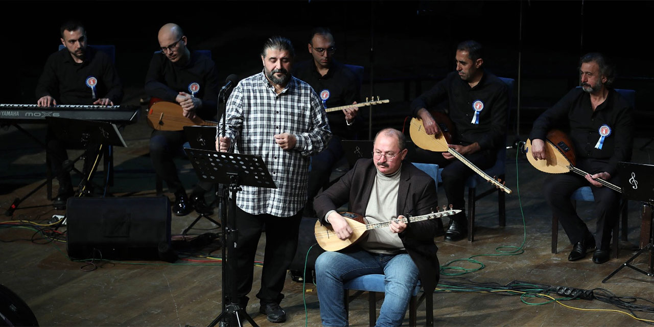 Yenimahalle Aşık Veysel'i andı