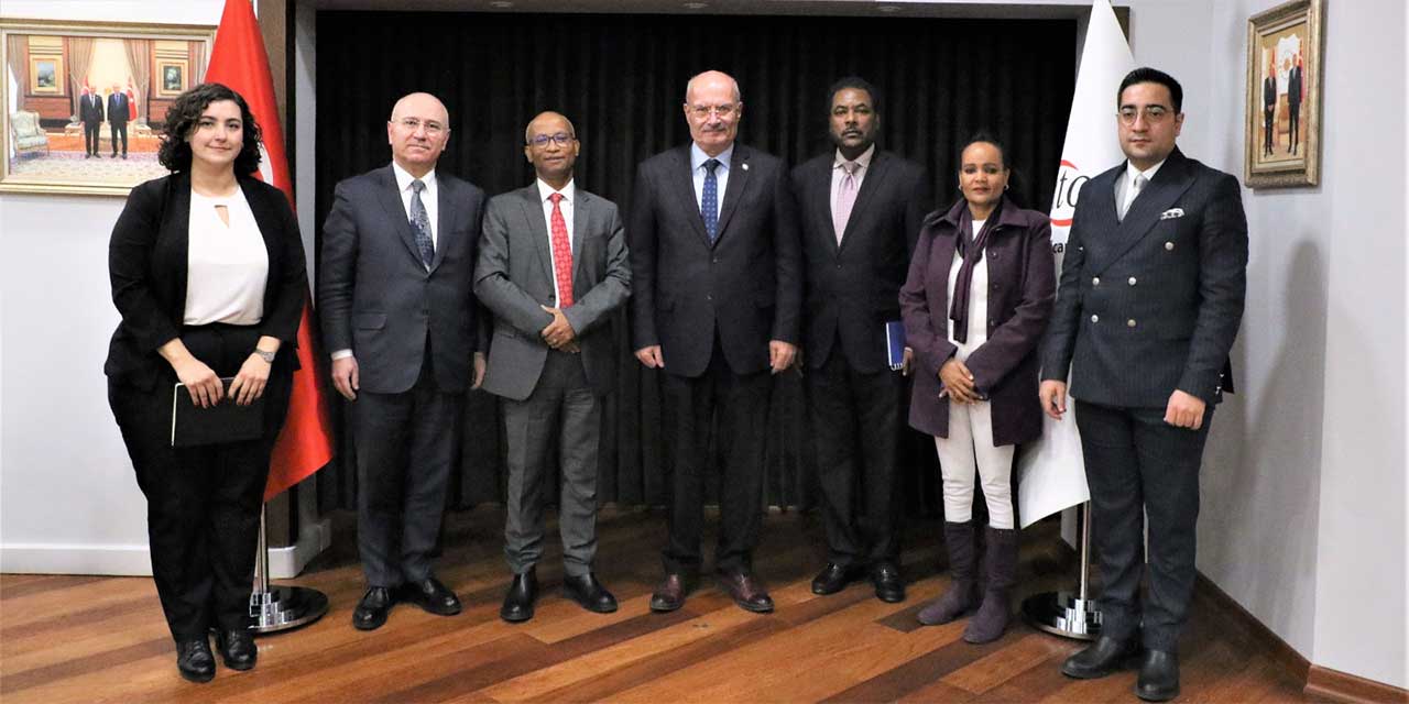 Etiopya Büyükelçisi Mahmud ATO Başkanı Gürsel Baran'ı ziyaret etti