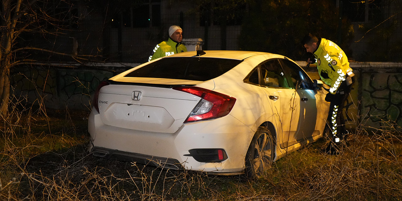 Kırıkkale'de kaza yaptığı aracı bırakıp kaçtı