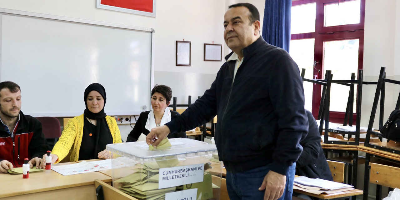 Adnan Beker şaşırttı: Altılı Masa Pursaklar'ı bile yönetemezdi...