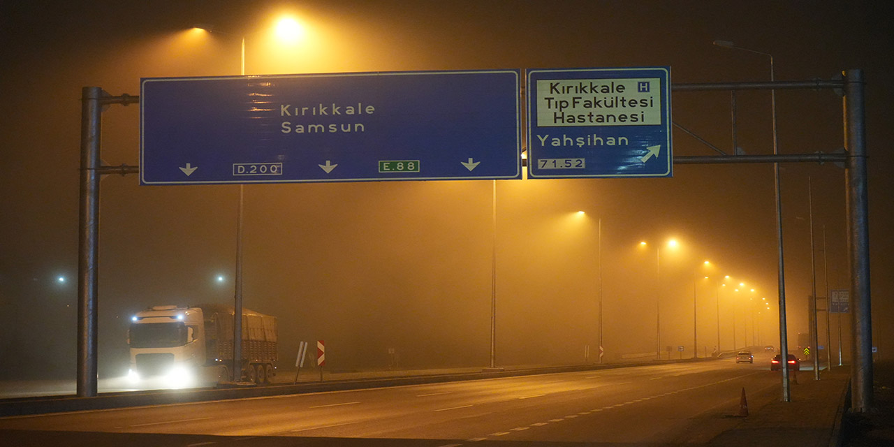 Kırıkkale'de sis etkili oluyor