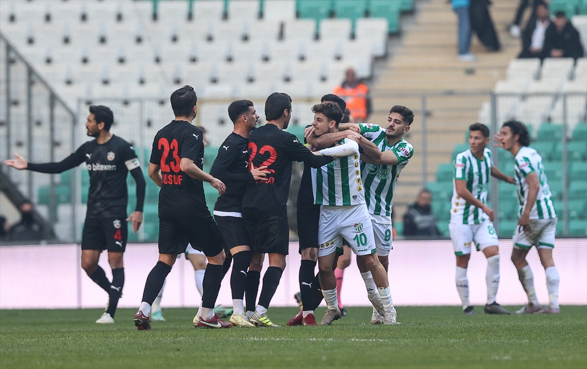 Diyarbekir Spor futbolcularına saldıran Çağatay Yılmaz, kadro dışı bırakıldı