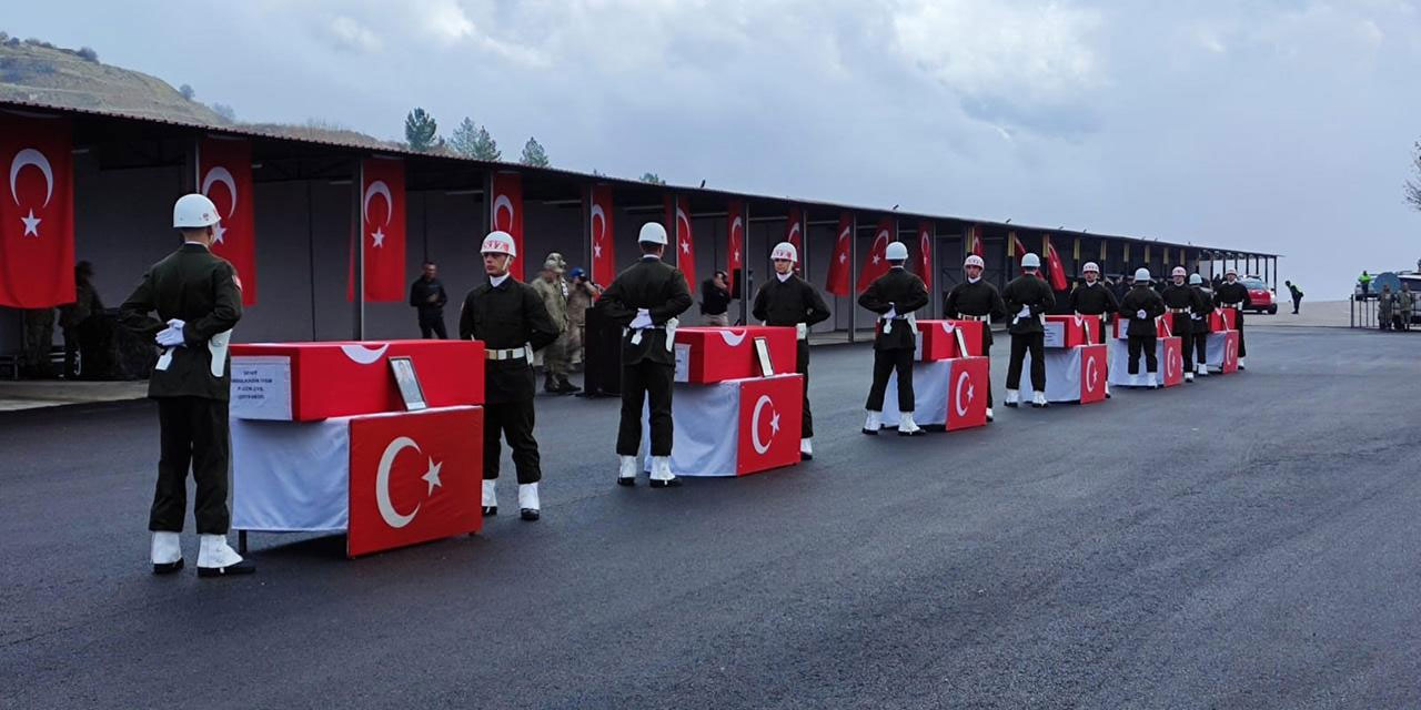 Şehitlerimiz Şırnak'taki törenin ardından memleketlerine uğurlandı