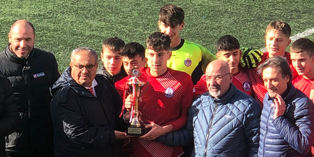 Sincan Belediyespor Altyapı Takımları U-15 kategorisinde şampiyon oldu