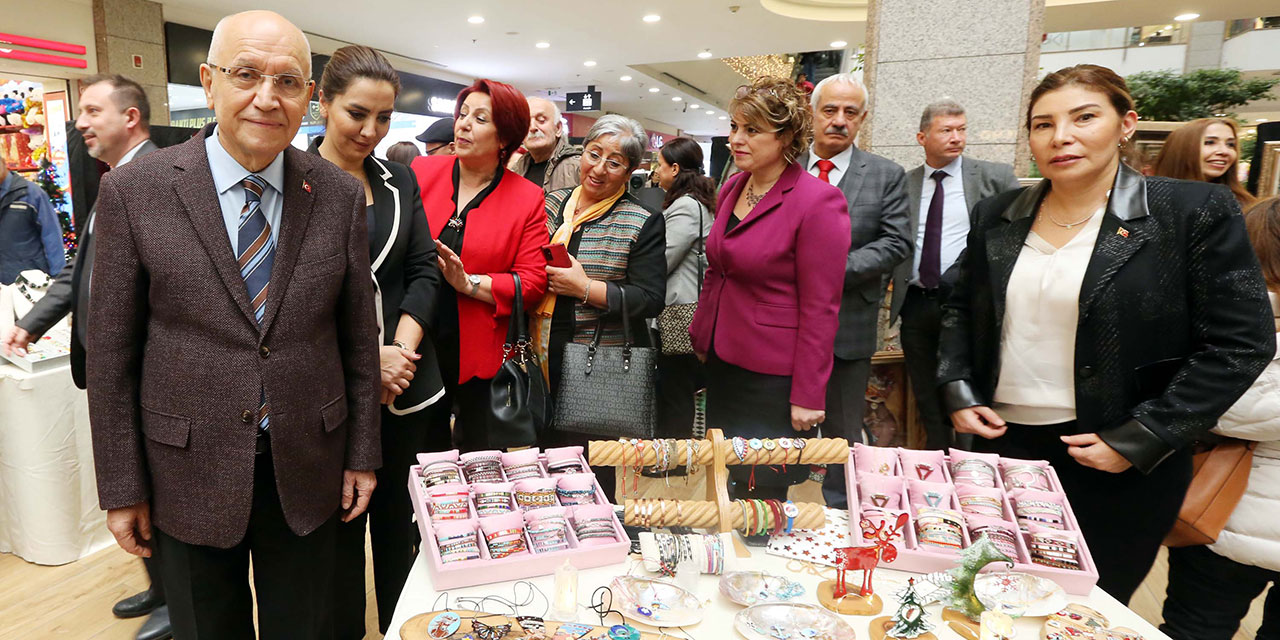 Ankara'da Geleneksel Yeni Yıl Hediyelik Eşya Sergisi düzenlendi