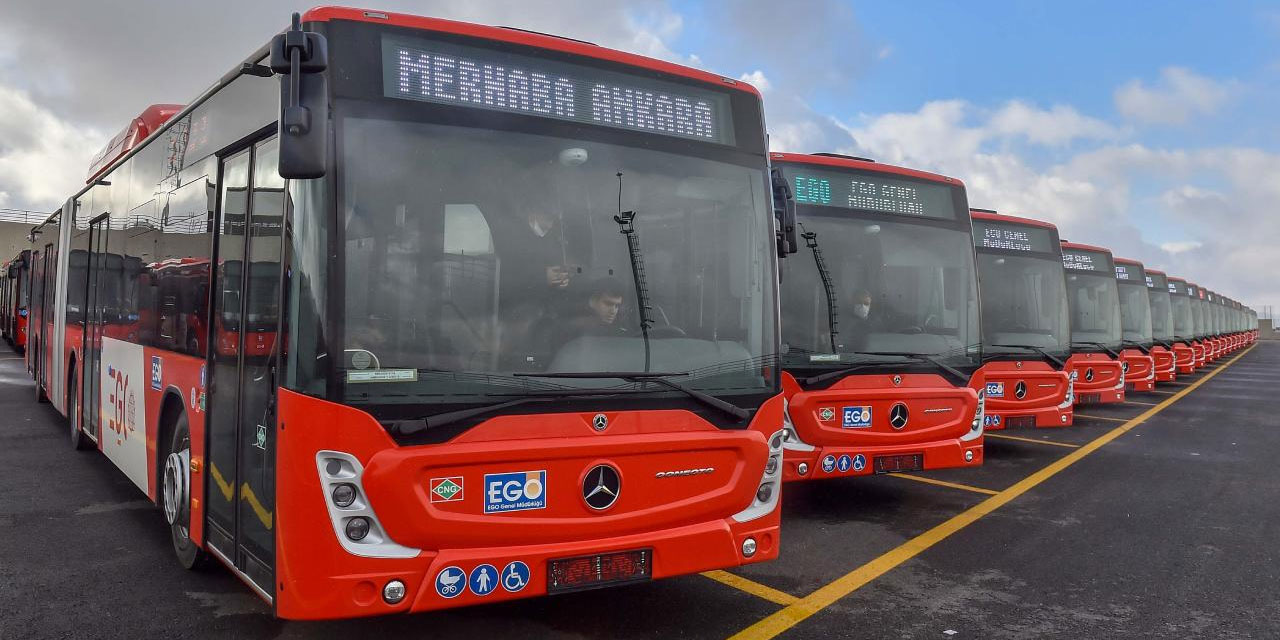 Ankara Büyükşehir Belediye Başkanı Mansur Yavaş Ankara'ya15 otobüsün alındığını açıkladı