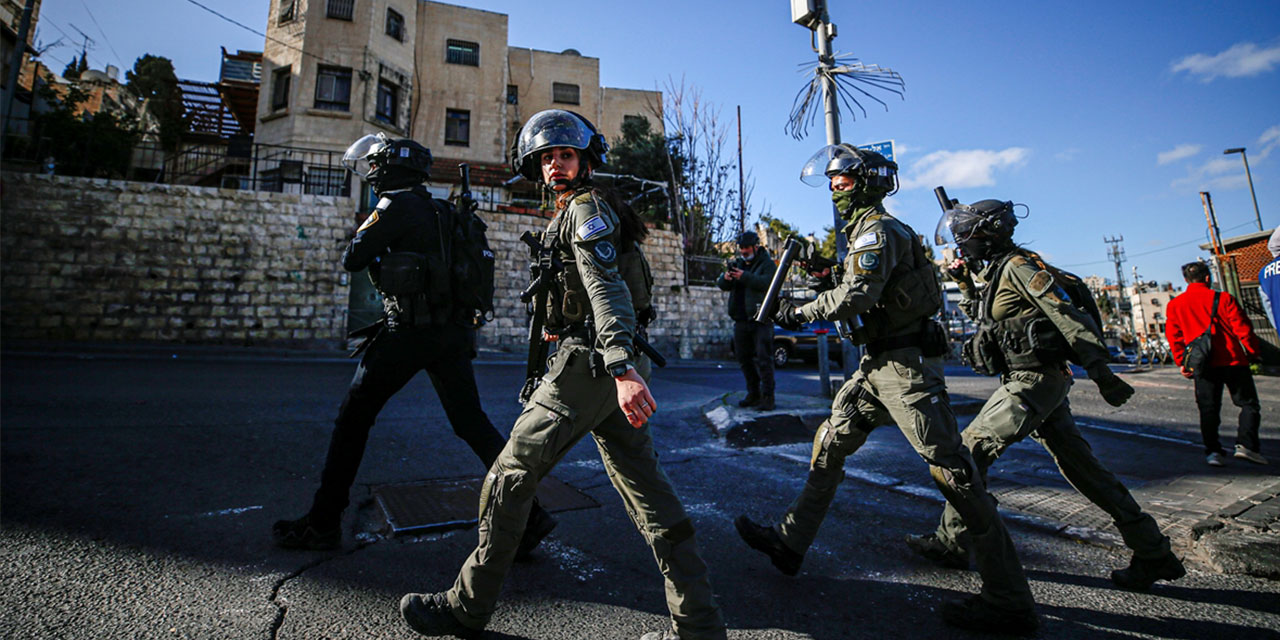 Mescid-i Aksa'da 12. cuma namazı: İsrail polisinin kısıtlamaları devam ediyor!