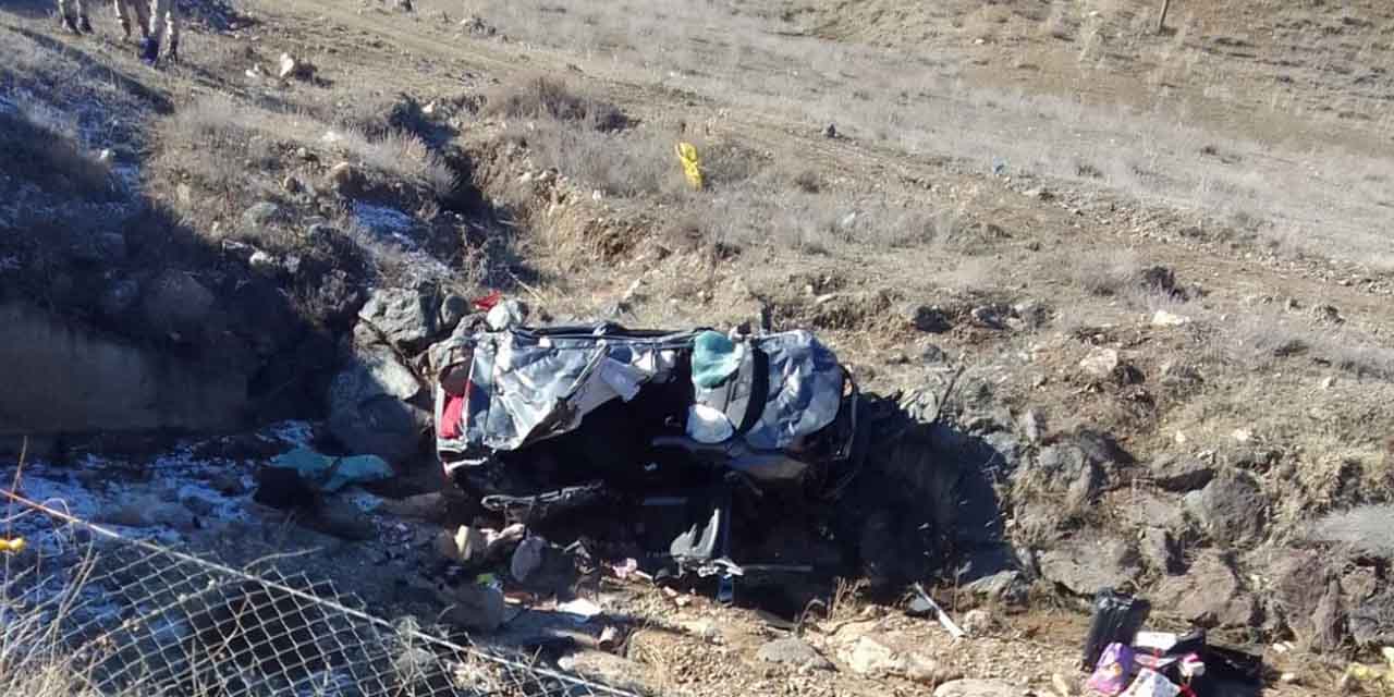 Oltu'daki feci kazada 3 kişi hayatını kaybetti