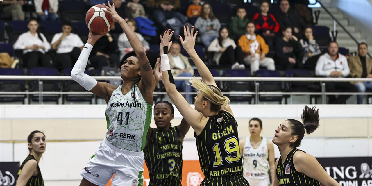 Kadın Basketbol  Süper Ligi’nde Ankara derbisini Nesibe Aydın farklı kazandı: Nesibe Aydın 102 – 69 Çankaya Üniversitesi