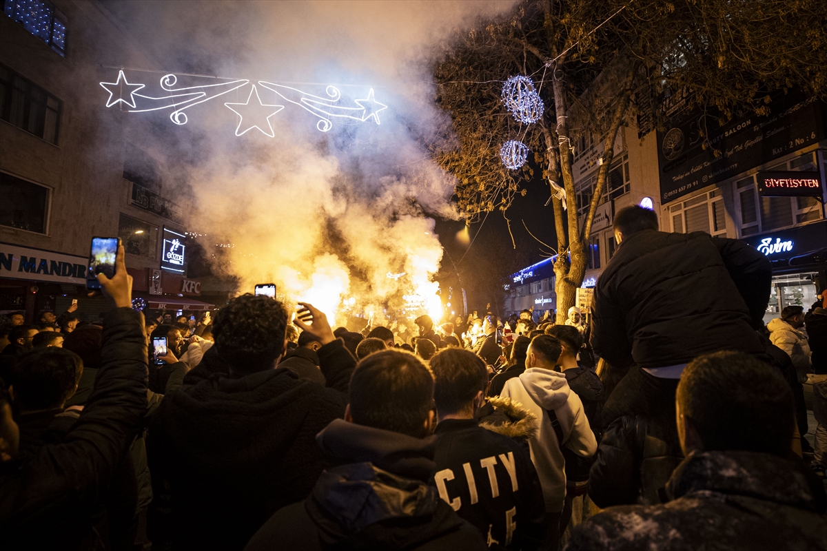Ankaralılar yeni yılı meydanlarda karşıladı