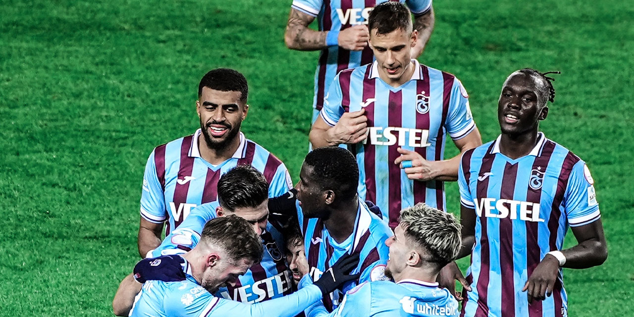 Trabzonspor, Karadeniz derbisinden galibiyet çıkardı: Trabzonspor 2-1 Samsunspor