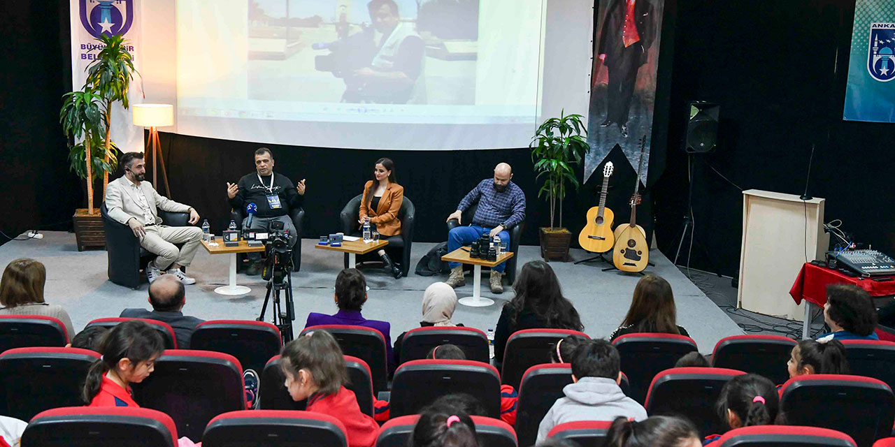 Ankara Büyükşehir Belediyesi öğrenciler için gazetecilik söyleşisi düzenledi