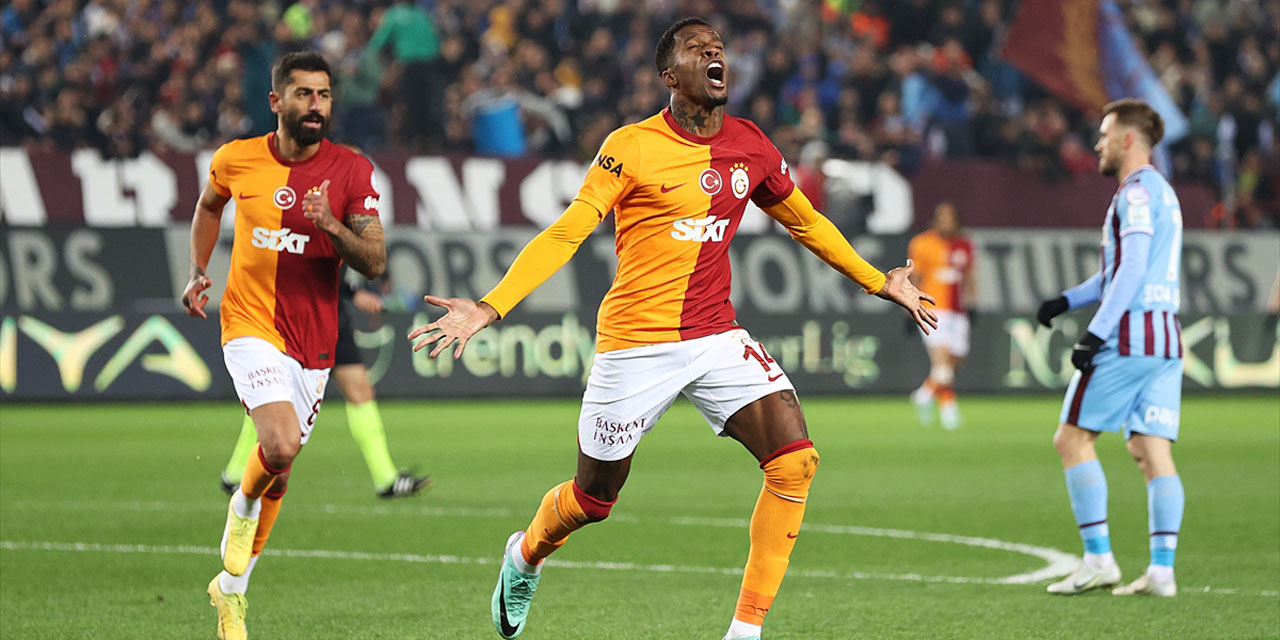 Galatasaray Trabzon'da esti gürledi: Zaha Cimbom'u taşıdı! | Trabzonspor 1-5 Galatasaray