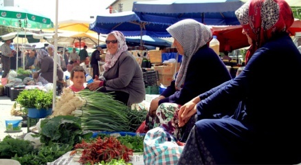 İnsanı ve ürünleri organik 700 yıllık pazar haberi