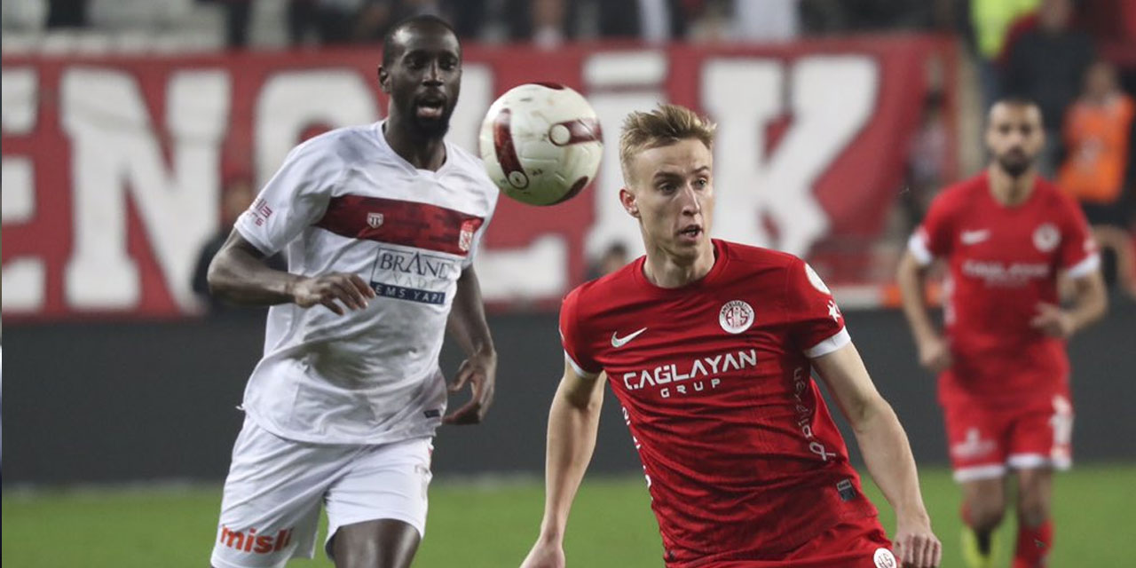 Antalyaspor, Sergen Yalçın'la kazanmaya devam ediyor: Antalyaspor'da namağlup serisi 5 maça çıktı