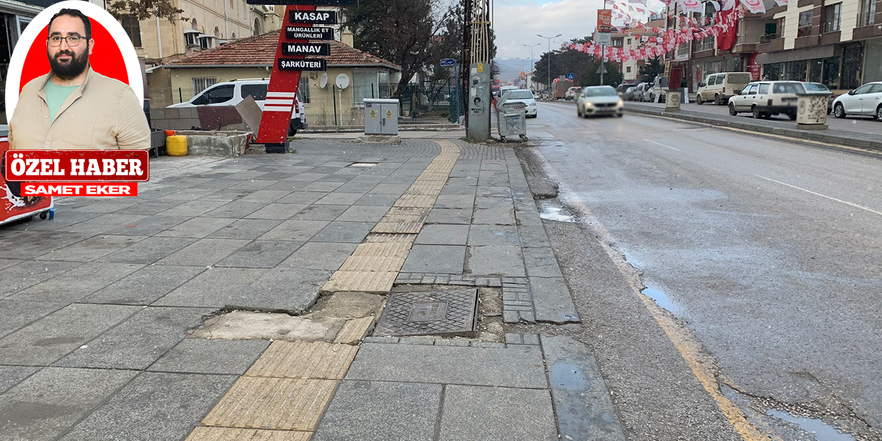 Ankara Gölbaşı'nda engelliye engel olan sarı çizgiler ve otomobiller var