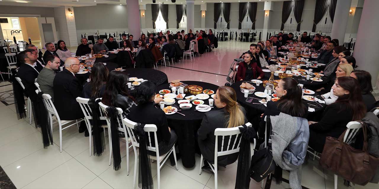 Yenimahalle Belediye Başkanı Fethi Yaşar ile vatandaş odaklı hizmet sürüyor