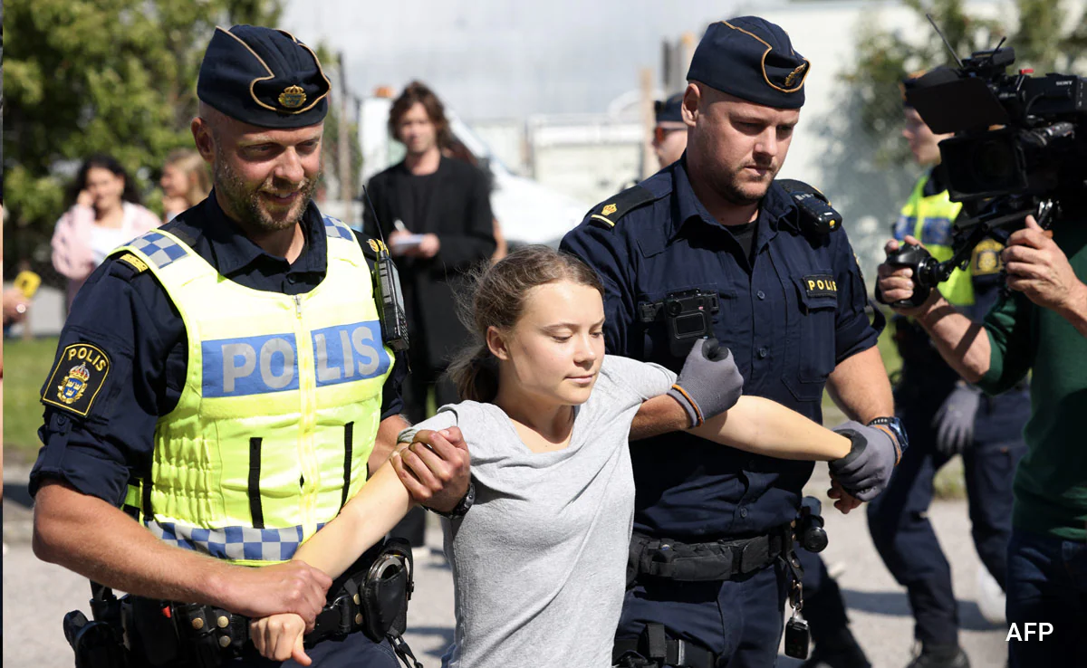 Greta Thunberg, Londra'da görülen davada beraat etti