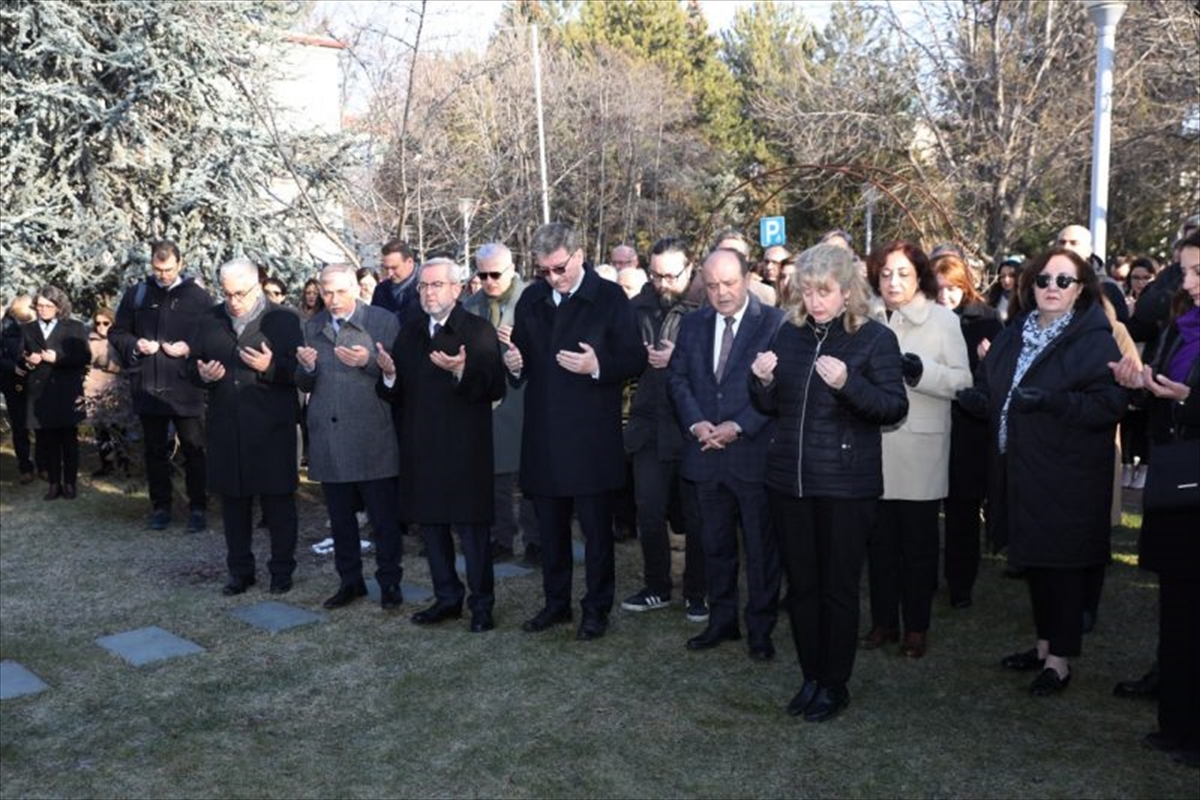 Ankara Üniversitesinde depremde hayatını kaybedenler anıldı