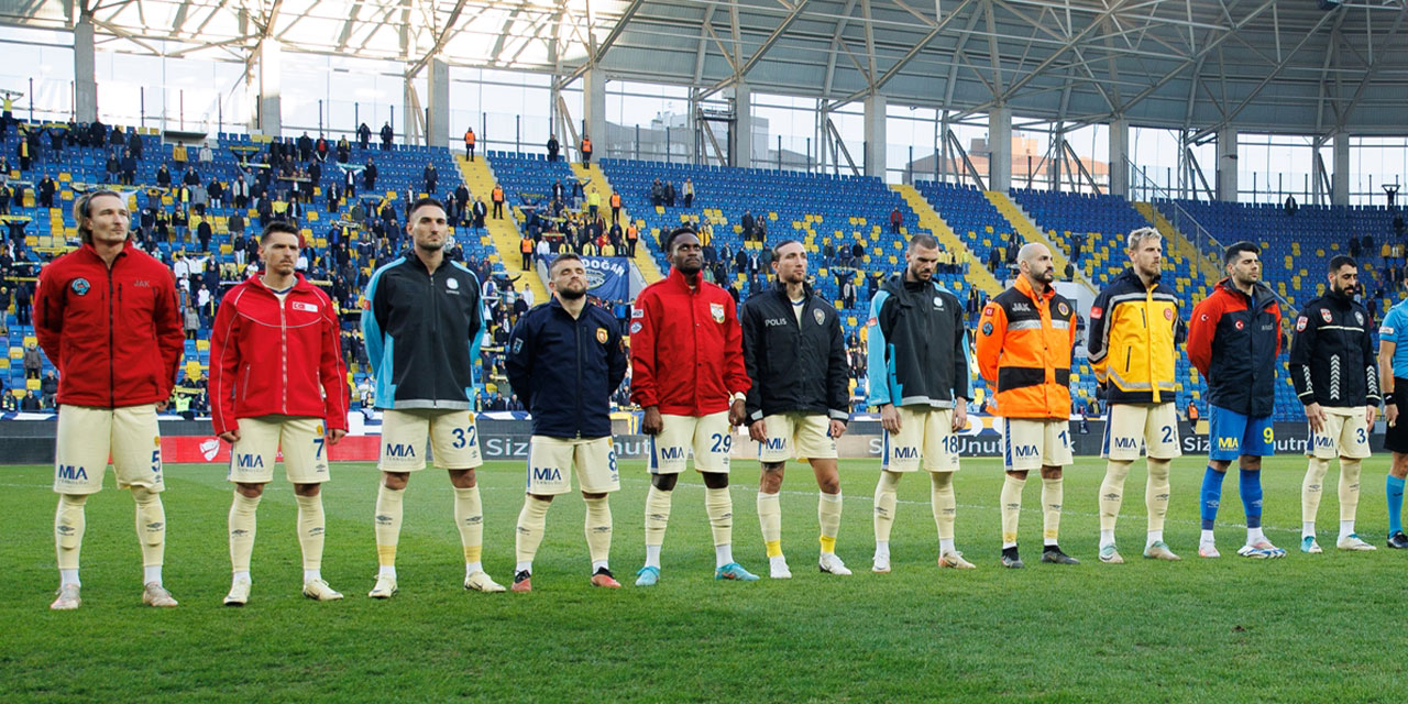 Ankaragücü'nden 6 Şubat depreminde hayat kurtaran kahramanlara anlamlı anma!