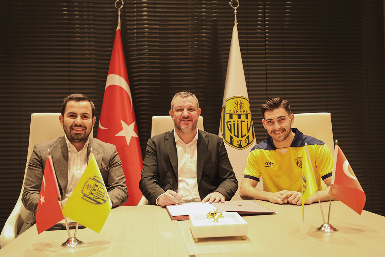 Ankaragücü iç transferde Ali Kaan'la uzattı