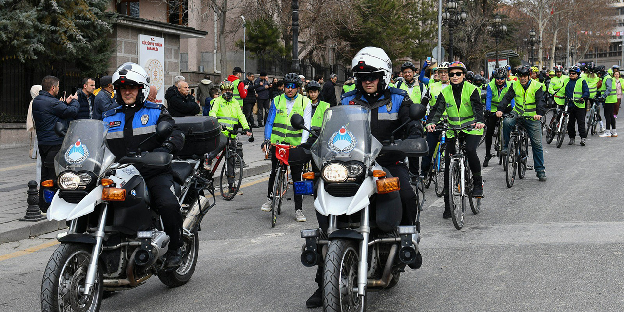 Ankara’da ‘Epilepsililer İçin Pedal Çevir' etkinliği düzenlendi